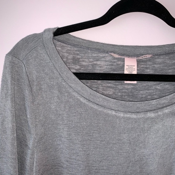 Victoria’s Secret Light Gray Embroidered Bow Lounge Pajama Top Small Women’s - Picture 2 of 8